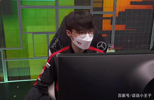 包含战术调整首场状态出色,RNG观众沸腾!,Uzi重返赛场观众掌声雷动的词条 包含战术调整首场状态出色,RNG观众沸腾!,Uzi重返赛场观众掌声雷动的词条