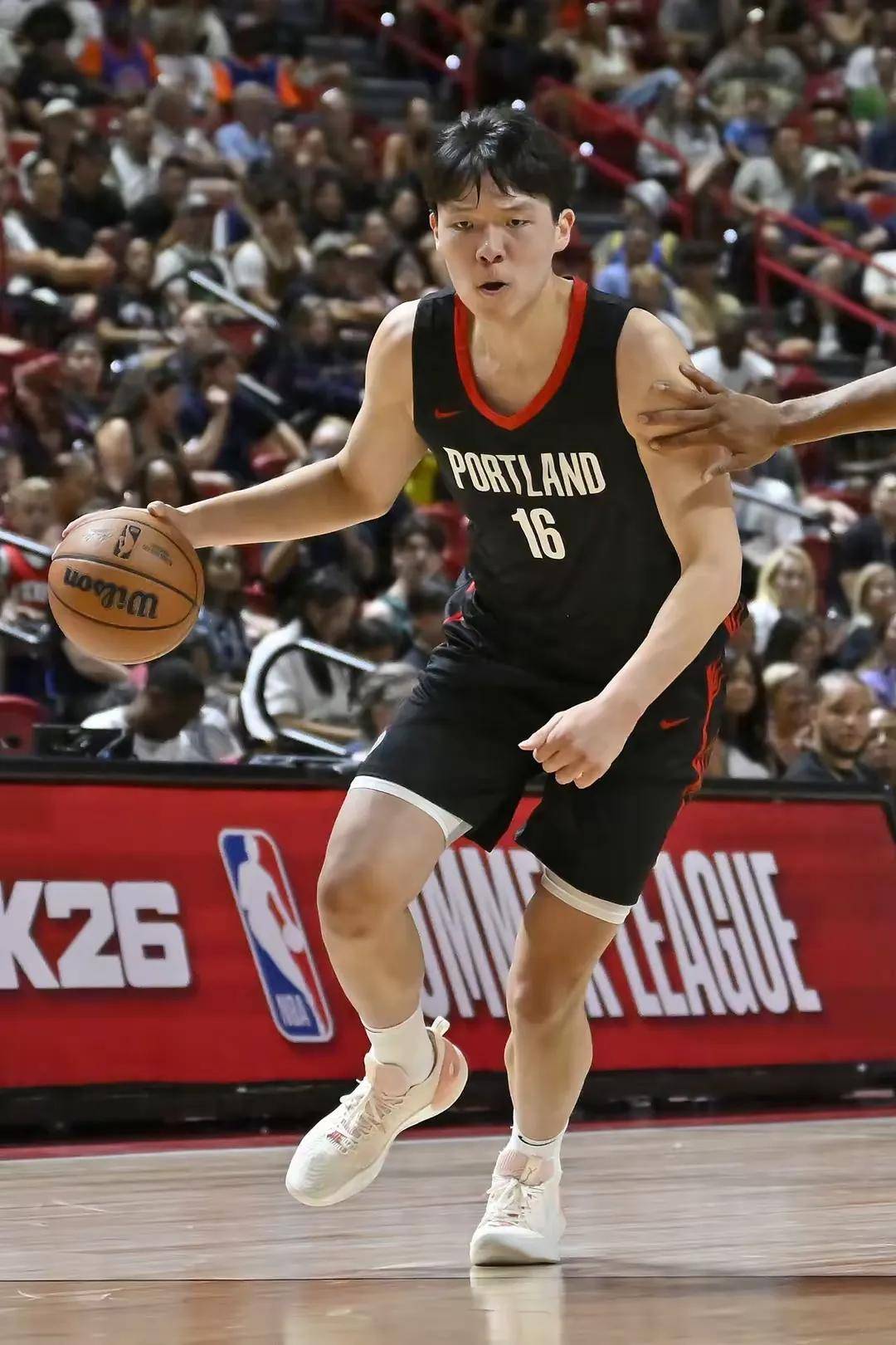 葡萄牙体育发布备战花絮，转会期复出首秀，CBA季后赛任务艰巨，数据趋势出现新变化的简单介绍