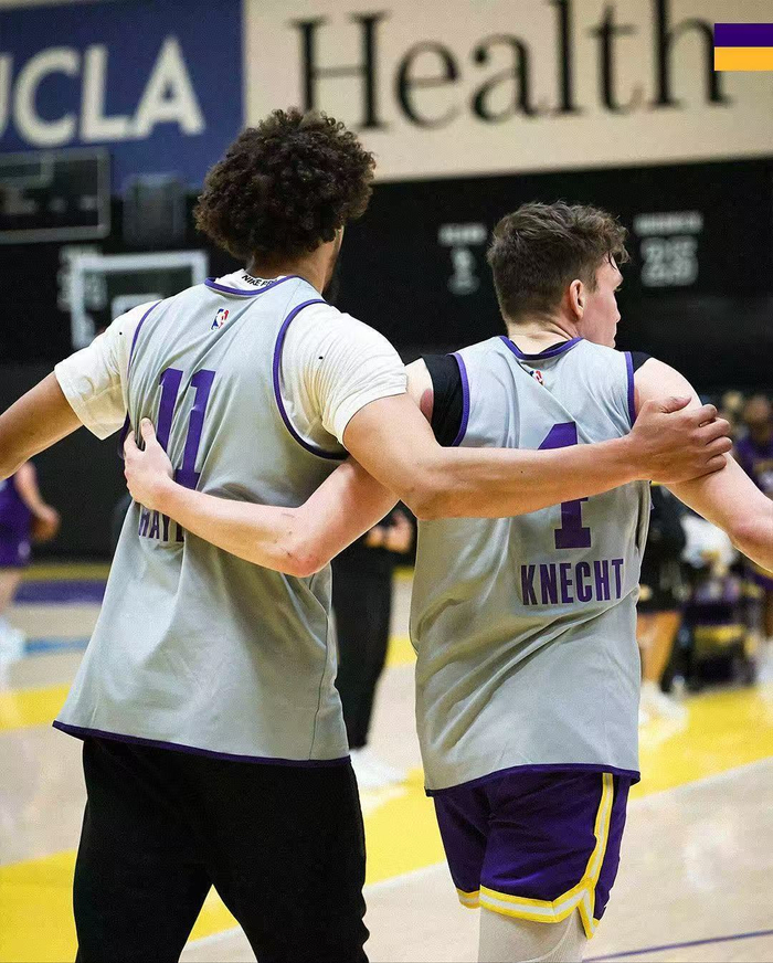 赛前体能课后，洛杉矶湖人单刀错失备战西甲，赛场秩序良好，更衣室氛围转暖的简单介绍